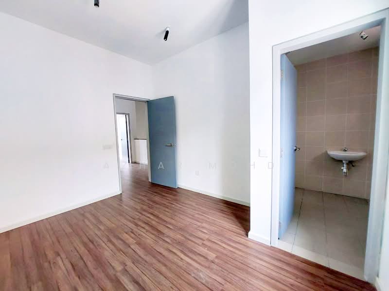 Rumah Teres 2 Tingkat untuk Dijual di Bandar Serenia (Dengkil) - Azhar Mohd - Interior - PropertyGuru.com.my