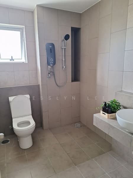 Condominium for Sale at Jadite Suites - Jesslyn Lee - Bathroom - PropertyGuru.com.my