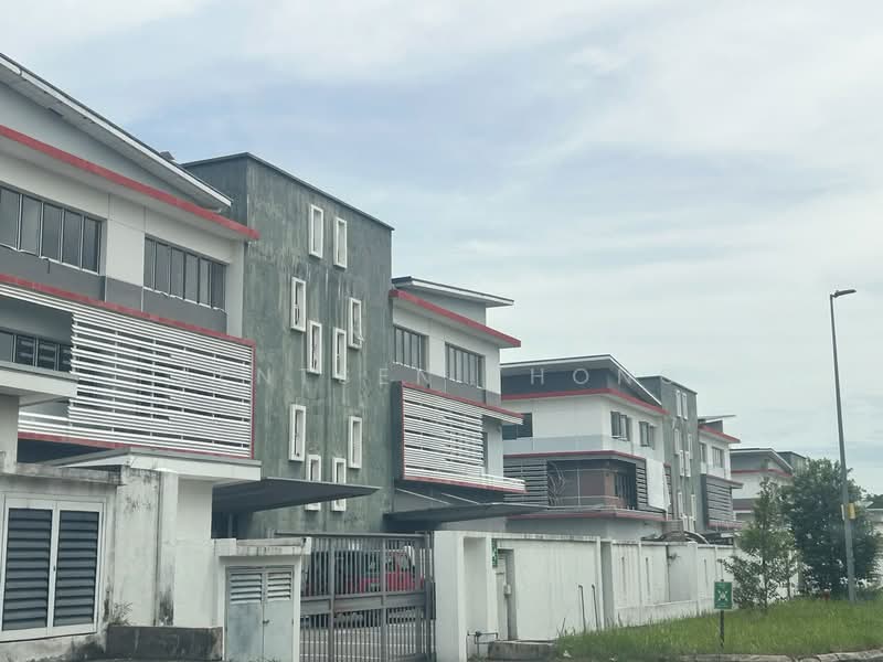 Warehouse for Rent in Rawang (Selangor) - Jentsen Thong - Exterior - PropertyGuru.com.my