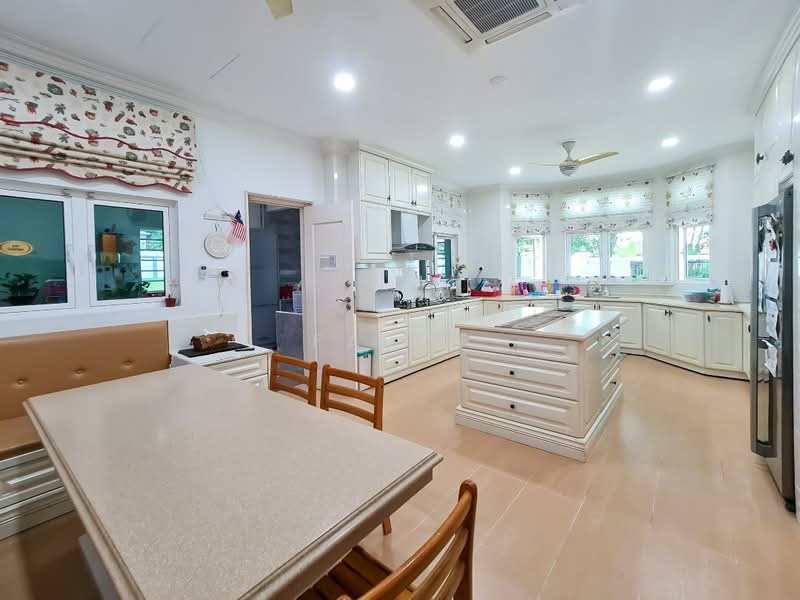 Bungalow for Sale in Seksyen 10 (Shah Alam) - Fatin Ismail - PropertyGuru.com.my