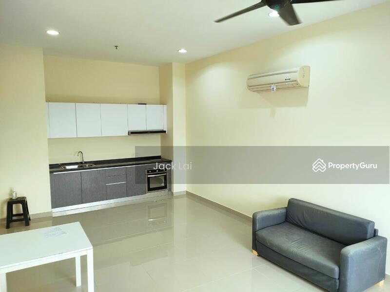 E SuiteDesigner Suites Emerald Avenue, Emerald Avenue, Jalan PS 7