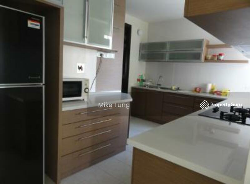 Untuk Disewa - Flora Murni