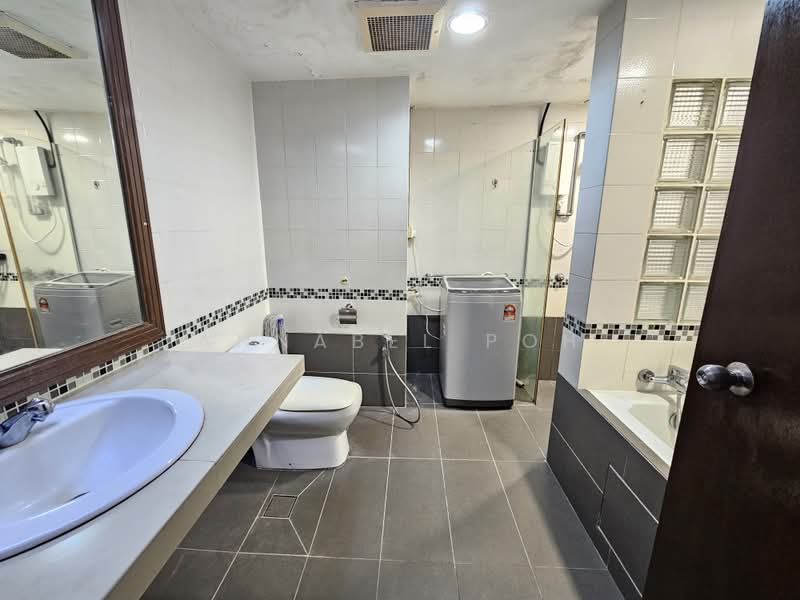 Pangsapuri untuk Disewa di Sucasa Corporate - Annabel Poh - Bathroom - PropertyGuru.com.my
