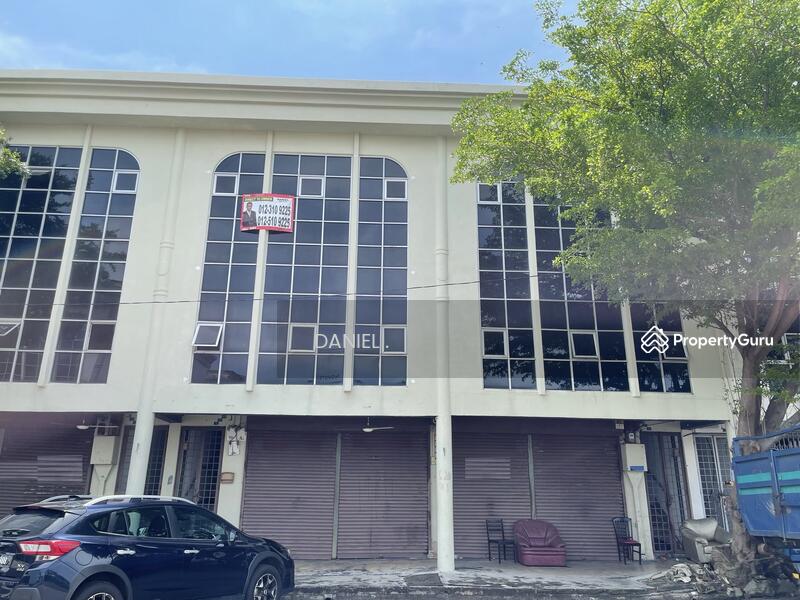 For Sale - TRIPLE STOREY INTERMEDIATE LOT OFFICE / SHOP UNIT LOCATED AT TAMAN MELAKA RAYA, MELAKA.