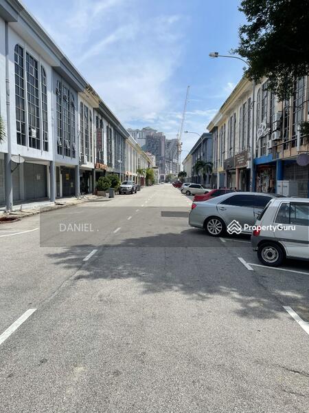 For Sale - TRIPLE STOREY INTERMEDIATE LOT OFFICE / SHOP UNIT LOCATED AT TAMAN MELAKA RAYA, MELAKA.