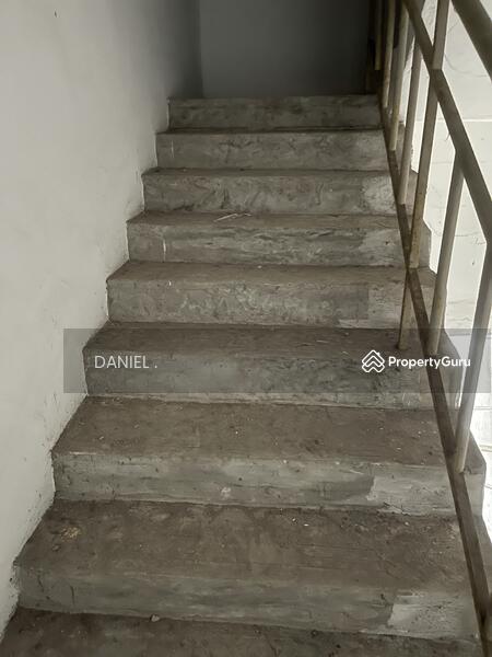 For Sale - TRIPLE STOREY INTERMEDIATE LOT OFFICE / SHOP UNIT LOCATED AT TAMAN MELAKA RAYA, MELAKA.