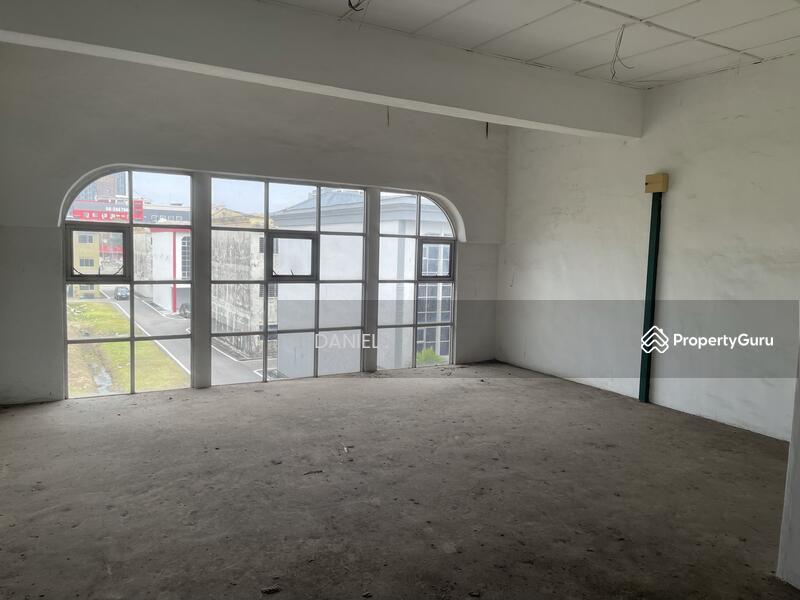 For Sale - TRIPLE STOREY INTERMEDIATE LOT OFFICE / SHOP UNIT LOCATED AT TAMAN MELAKA RAYA, MELAKA.