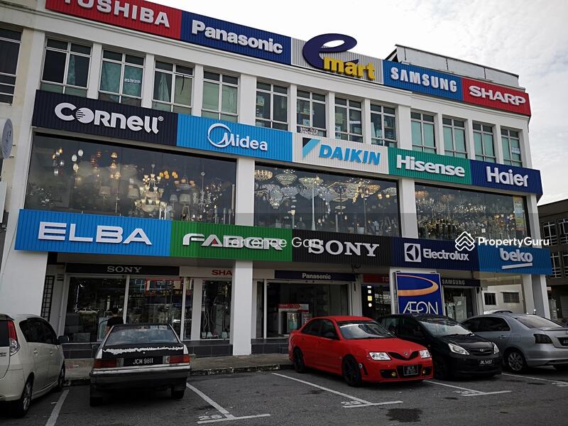 For Sale - MOUNT AUSTIN AUSTIN HEIGHTS 3 STOREY SHOP FACING MAIN ROAD NEAR MARRYBROWN JLN MUTIARA EMAS 10/19