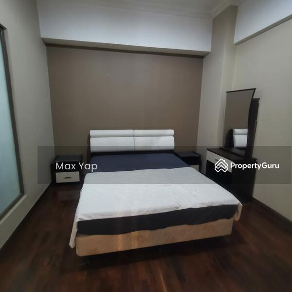 Untuk Disewa - Megan Ambassy