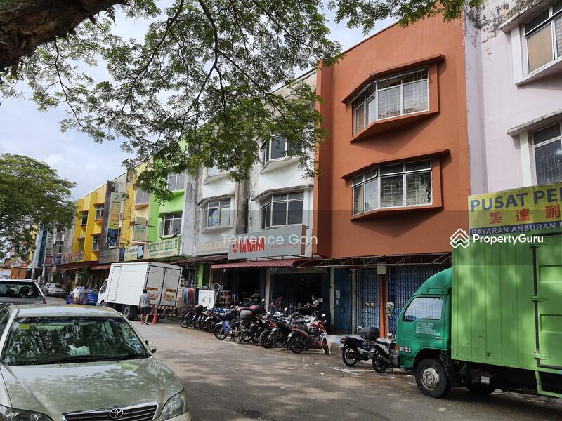 TAMAN PUTERI WANGSA JLN BADIK 15 NEAR AMBANK 99 SPEEDMART FACING MAIN