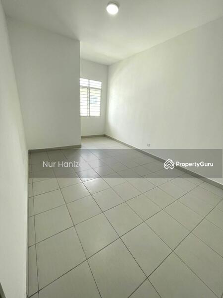 For Sale - Hillpark Puncak Alam (Zaitun)