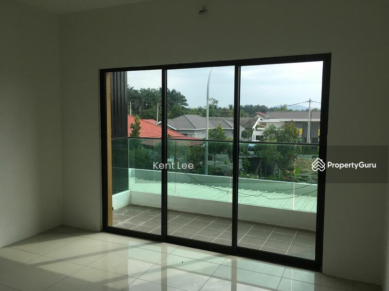 Direct PEMAJU FULL Loan 8% BUMI REBAT 22x63 2 Sty 4R3B FREEHOLD FREE SNP Jln Meru Klang Mainroad untuk Untuk Dijual - RM 435,000, Mac 2026 - PropertyGuru.com.my