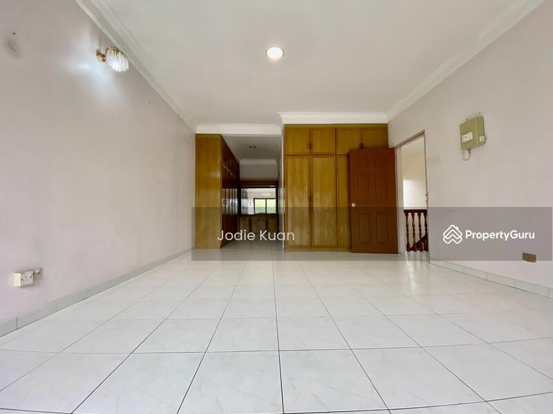 Bungalow House untuk Dijual di Taman Chateau (Ipoh) - Jodie Kuan - Bedroom 1 - PropertyGuru.com.my