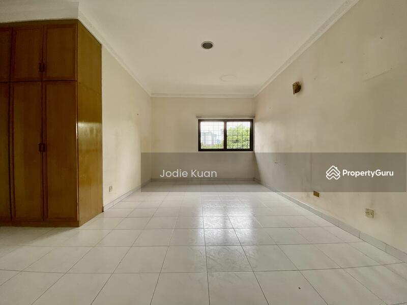 Bungalow House untuk Dijual di Taman Chateau (Ipoh) - Jodie Kuan - Family Area - PropertyGuru.com.my