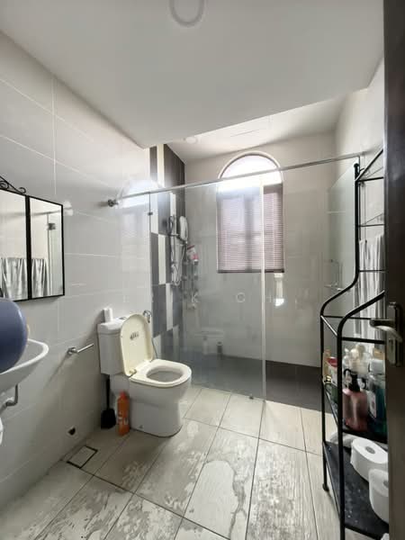 2-storey Terraced House for Sale in Diamond City (Semenyih) - Erik Oh - Bathroom - PropertyGuru.com.my