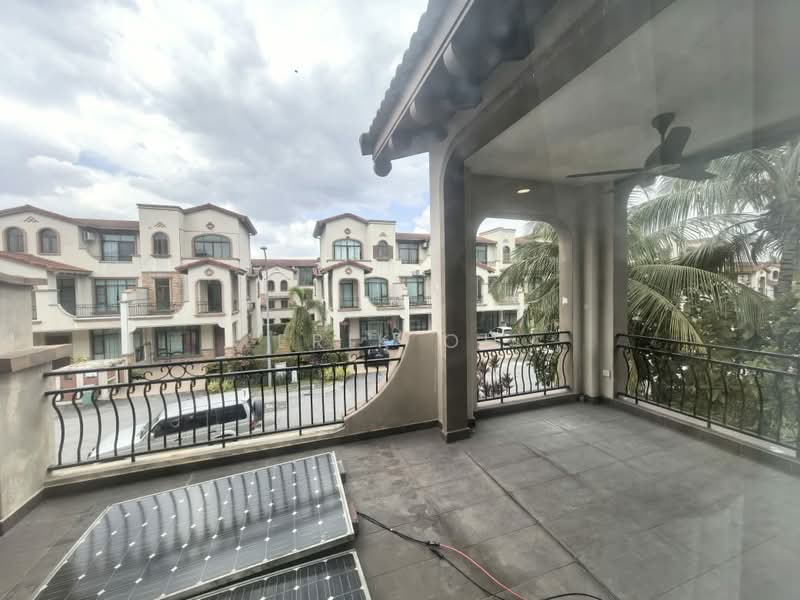 2-storey Terraced House for Sale in Diamond City (Semenyih) - Erik Oh - Balcony - PropertyGuru.com.my