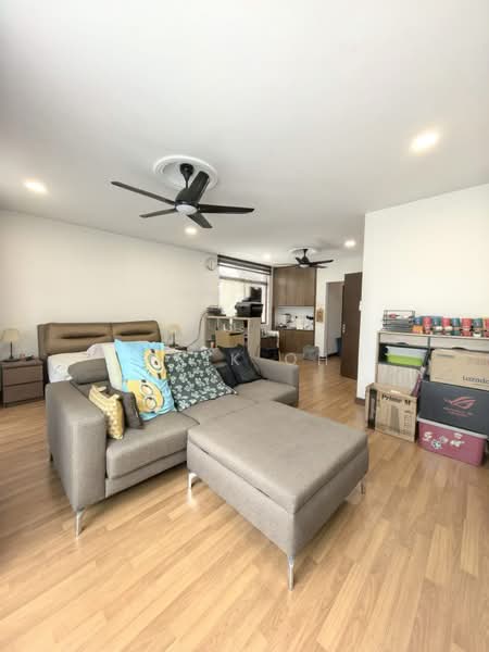 2-storey Terraced House for Sale in Diamond City (Semenyih) - Erik Oh - Living Room - PropertyGuru.com.my