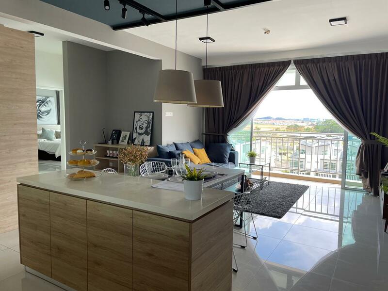 For Sale - Cash back 100k Bumi lot/Freehold/Seri austin residence/camellia residence