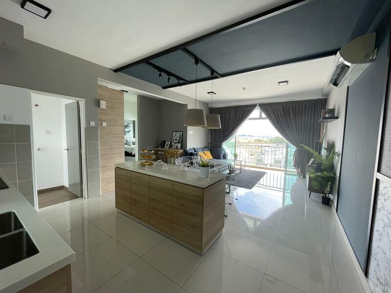 For Sale - Cash back 100k Bumi lot/Freehold/Seri austin residence/camellia residence