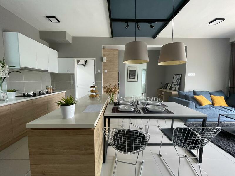 For Sale - Cash back 100k Bumi lot/Freehold/Seri austin residence/camellia residence