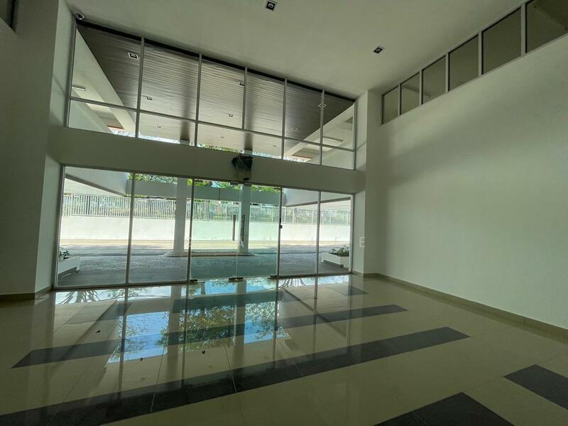 For Sale - Cash back 100k Bumi lot/Freehold/Seri austin residence/camellia residence