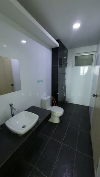 Condominium for Sale at The Clovers - Jacky Yeoh - Bathroom - PropertyGuru.com.my