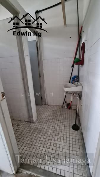 Shop for Sale in Taman Usahaniaga (Bukit Mertajam) - Edwin Ng - Bathroom - PropertyGuru.com.my