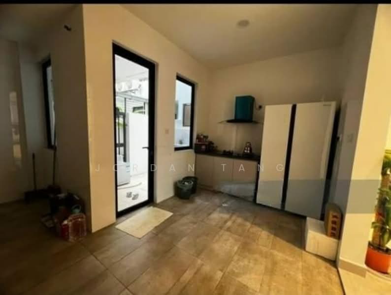 Rumah Teres 3 Tingkat untuk Dijual di Puchong (Selangor) - Jordan Tang - Kitchen - PropertyGuru.com.my