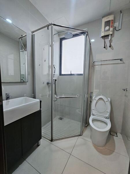 Condominium for Rent at Bay Point @ Country Garden Danga Bay - Stella Chia - PropertyGuru.com.my