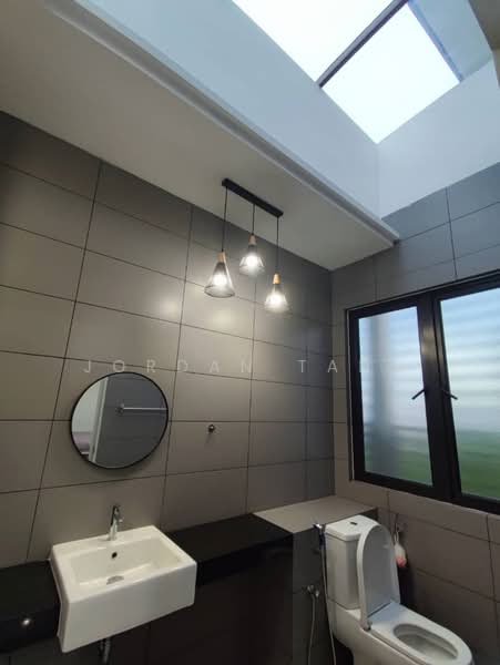Rumah Bandar untuk Disewa di Puchong (Selangor) - Jordan Tang - Bathroom - PropertyGuru.com.my