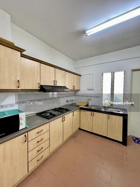 For Rent - Vista Komanwel B