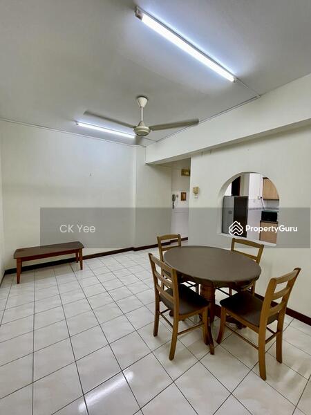 For Rent - Vista Komanwel B