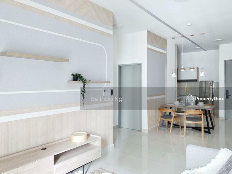 Walking distance to MRT station tr residence 2r2b for rent