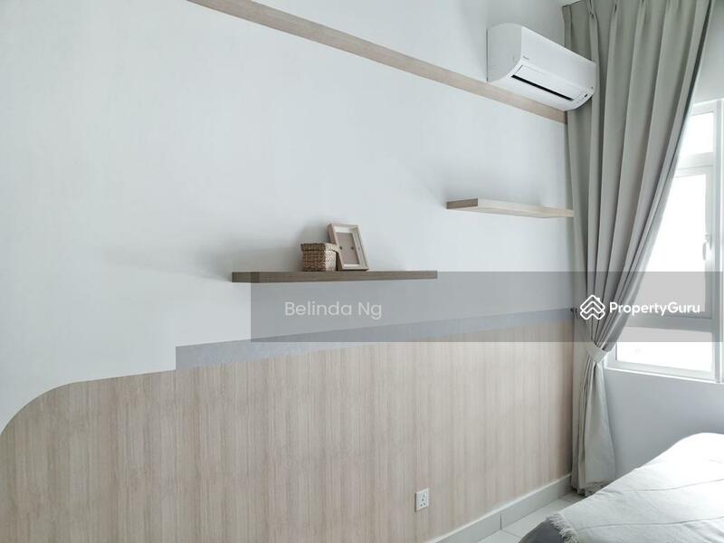 Walking distance to MRT station tr residence 2r2b for rent