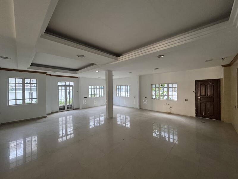 Untuk Dijual - Sri Petaling Bungalow