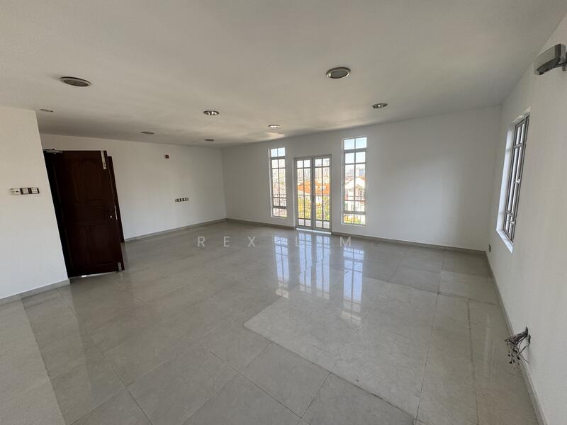 Untuk Dijual - Sri Petaling Bungalow