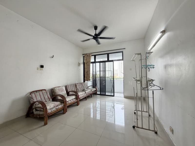Pangsapuri untuk Disewa di Desa Universiti - Weng Sern - Living Room - PropertyGuru.com.my