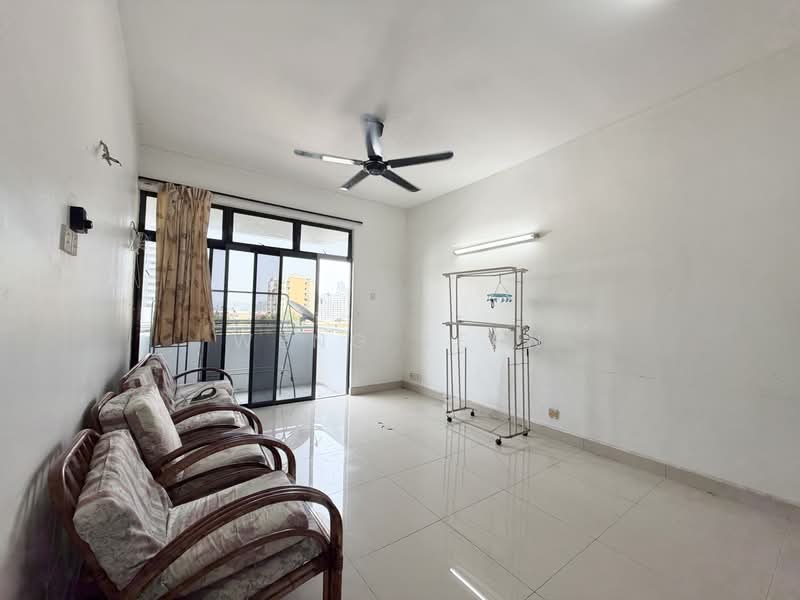 Pangsapuri untuk Disewa di Desa Universiti - Weng Sern - Living Room - PropertyGuru.com.my