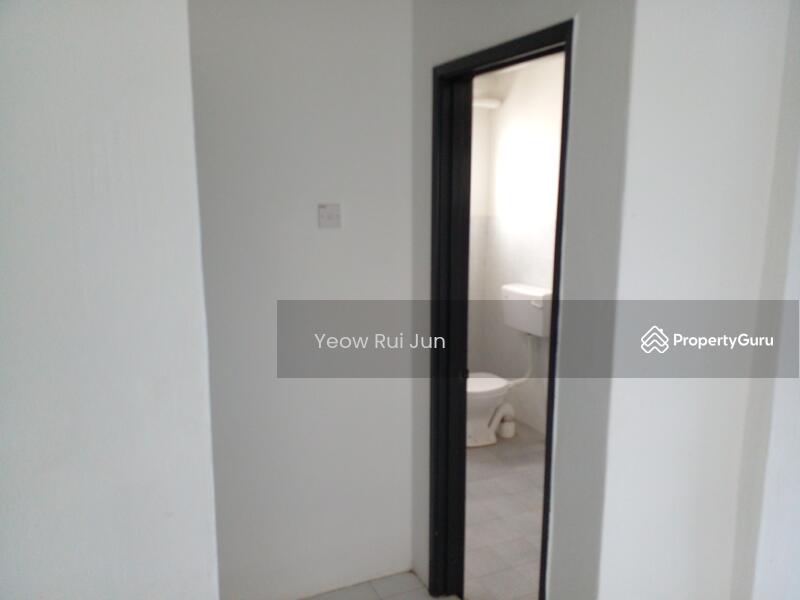 Untuk Disewa - 13 Shophouse Residential Units for Rent