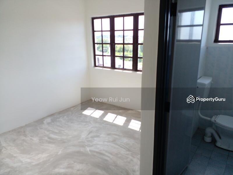 Untuk Disewa - 13 Shophouse Residential Units for Rent