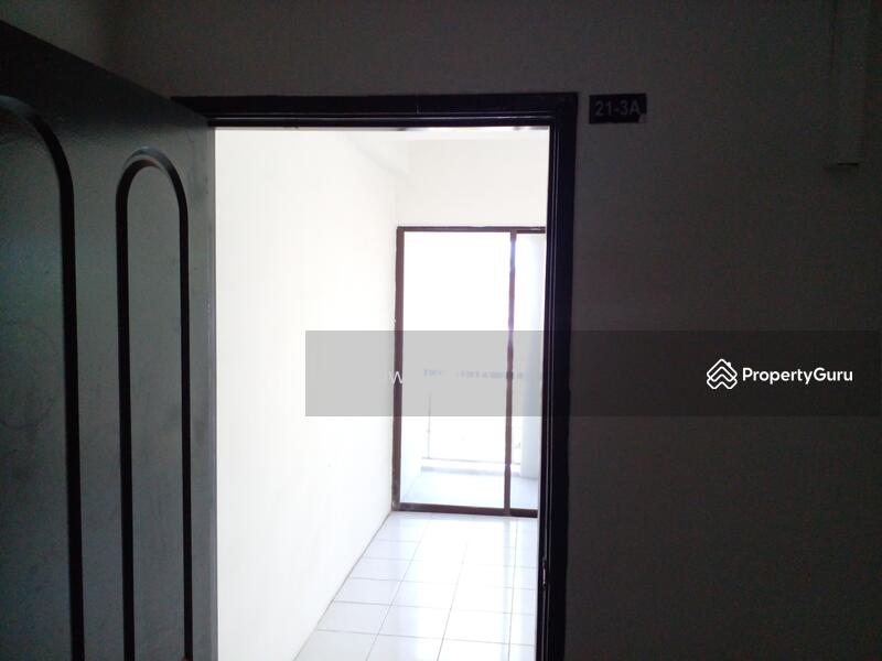 Untuk Disewa - 13 Shophouse Residential Units for Rent