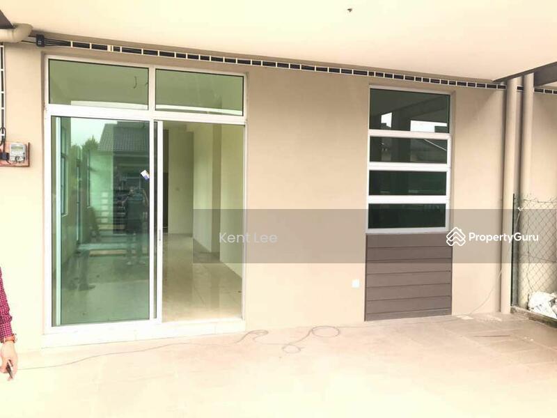 For Sale - Direct PEMAJU FULL Loan+CASH Back 5K 20x64 4R2B FREEHOLD FREE SPA MOT Pulau Indah Port Klang