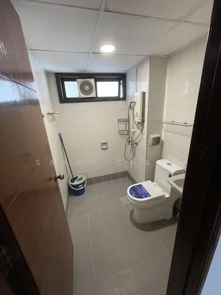 Condominium for Rent at Vista Kiara - Sarah Chang - Bathroom - PropertyGuru.com.my