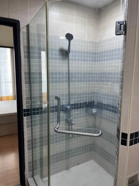 Kediaman Servis untuk Disewa di Seri Bukit Ceylon - Tabber Tan - Bathroom - PropertyGuru.com.my