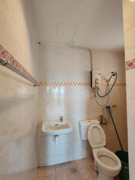 Condominium for Rent at Medan Putra Condominium - Cheah Mooi Hoon - Bathroom - PropertyGuru.com.my