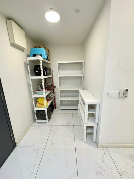 Untuk Disewa - Suasana @ Utropolis