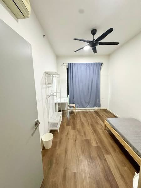 Untuk Disewa - Suasana @ Utropolis