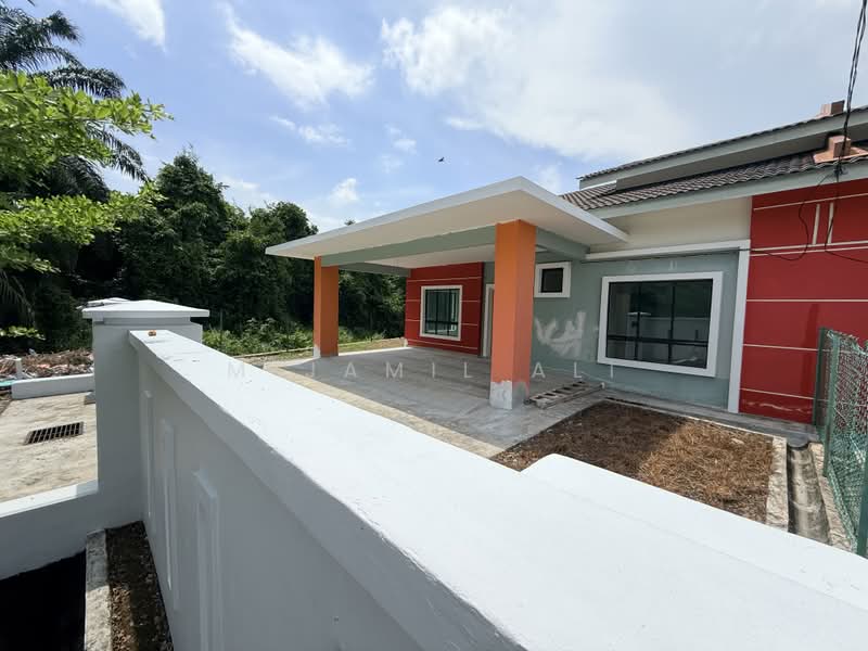 Rumah Berkembar untuk Dijual di Bandar Muar (Muar) - M Jamil Ali - Exterior - PropertyGuru.com.my