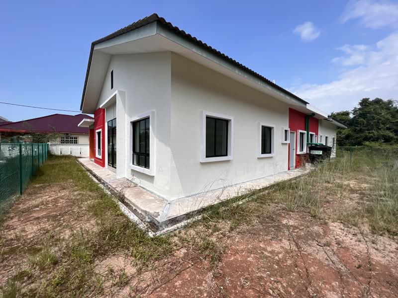 Rumah Berkembar untuk Dijual di Bandar Muar (Muar) - M Jamil Ali - Exterior - PropertyGuru.com.my