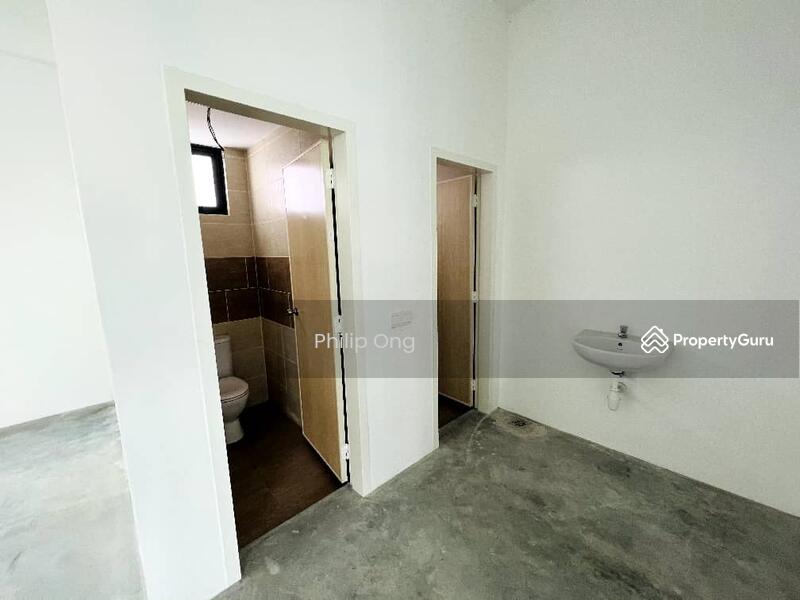 For Sale - Mahkota Impian Shoplot